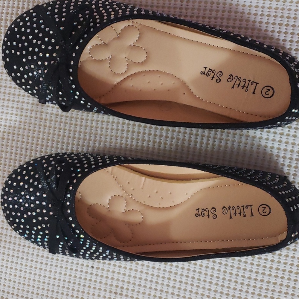 Girls shoes